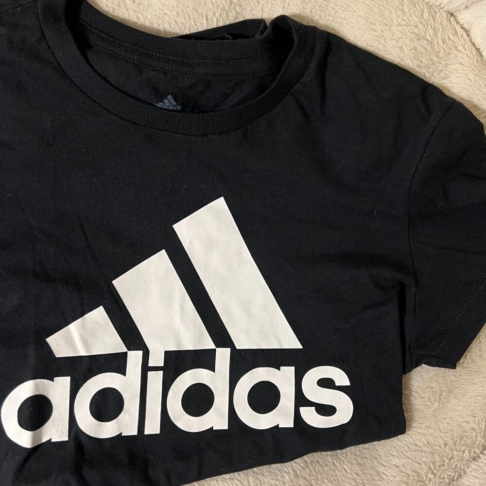 [LIKE NEW] Adidas Short Sleeve T-Shirt